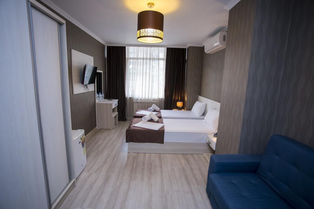 Batus Hotel Batumi Kültér fotó
