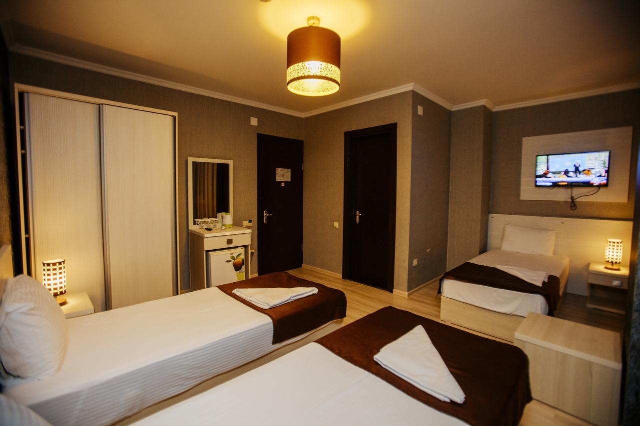 Batus Hotel Batumi Kültér fotó
